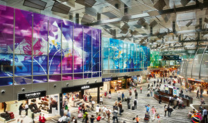 Uno dei centri commerciali del Changi Airport