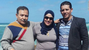 Rasha Tarek con il padre e il marito uccisi dalla polizia egiziana