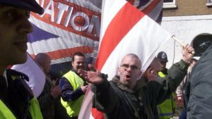 polizia-polacca-affianca-quella-inglese-per-proteggere-i-suoi-concittadini-dalla-xenofobia-britannica