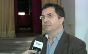 renato-sartini-autore-e-regista-del-documentario-di-giallo-ocra-il-mistero-del-fossile-di-matera-dove-racconta-la-storia-del-piu-grande-fossile-cetaceo