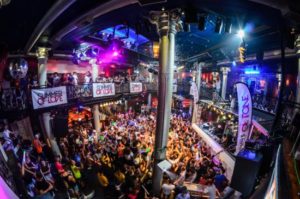 Non si può morire in discoteca